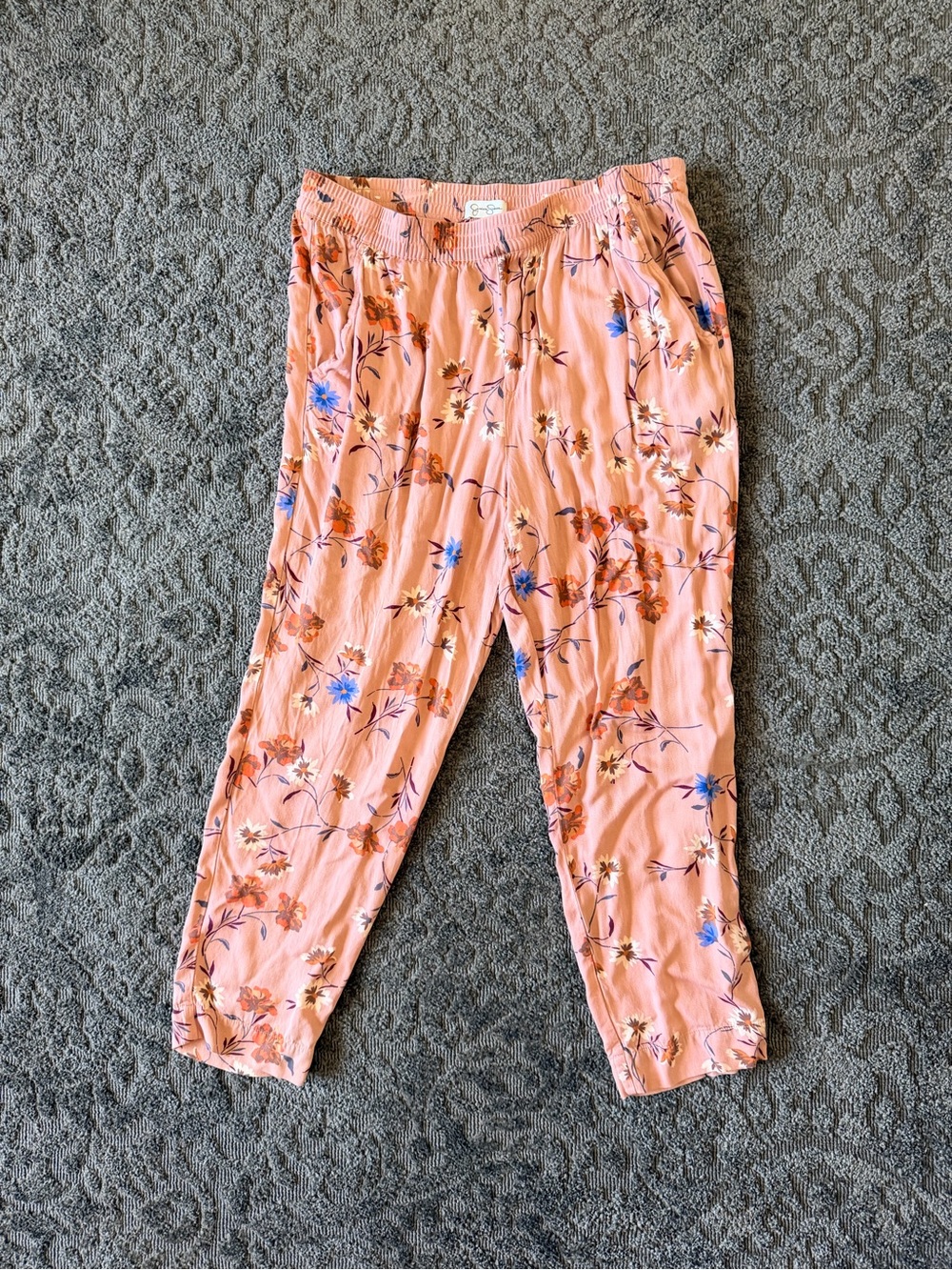 Jessica Simpson Peach Floral Capris with Blue Accent